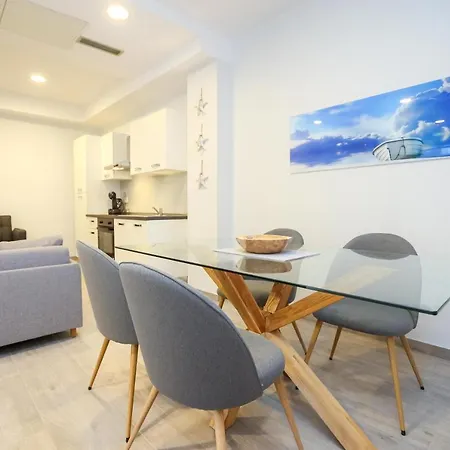 Kolovare Appartement *